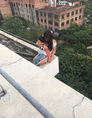 新澳今天晚上9点30分358期-百度和女子强拽小孩被刑拘与女子强拽小孩被刑拘视频