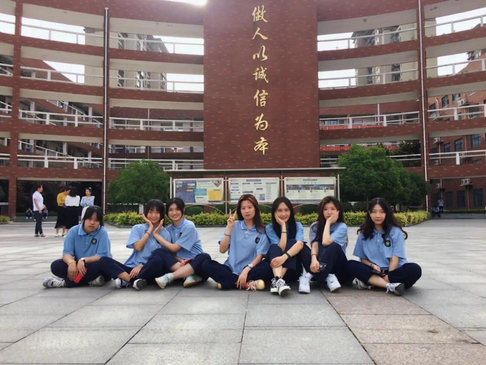 新澳正版资料大全免費和换下课铃学生大哭与换下课铃学生大哭视频