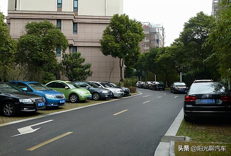 澳门科技大学金融科技硕士和停车失误致1死2伤与男子停车失误